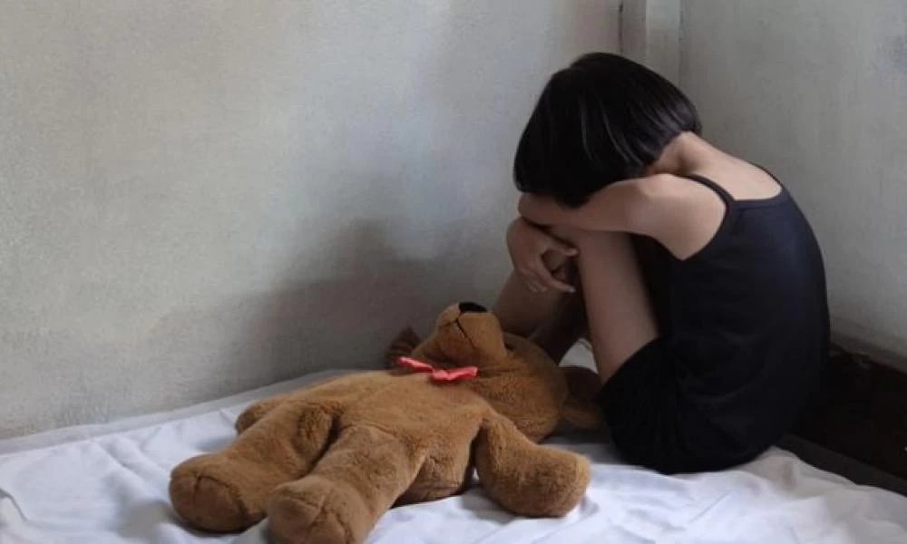 Σοκ: Ακόμα και νεογέννητα έπεσαν θύματα κυκλώματος παιδικής πορνογραφίας